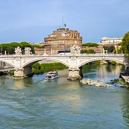 Rovere Loft Con Vista Castel Sant Angelo Tra Centro E Trastevere شقة